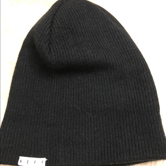 ‼️SOLD‼️ NWT! Minnie Mouse Beanie by Neff - O/S - Picture 4 of 8